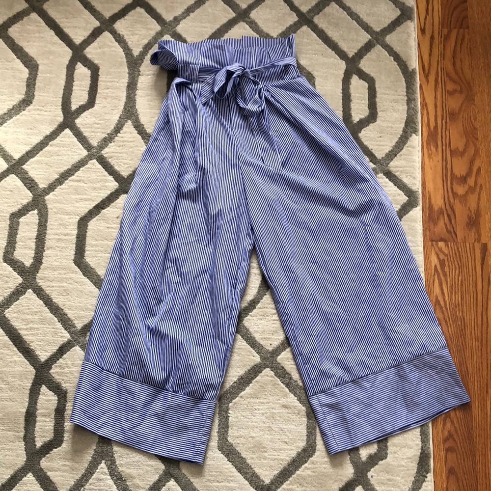 Wide leg Capri trouser